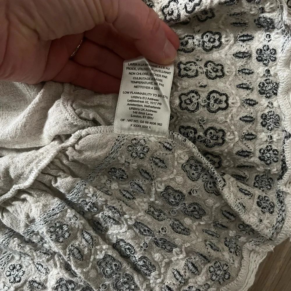 Pilcro Anthropologie Women’s Cropped Eyelet Kimono Boho - Medium/Large - Picture 9 of 11